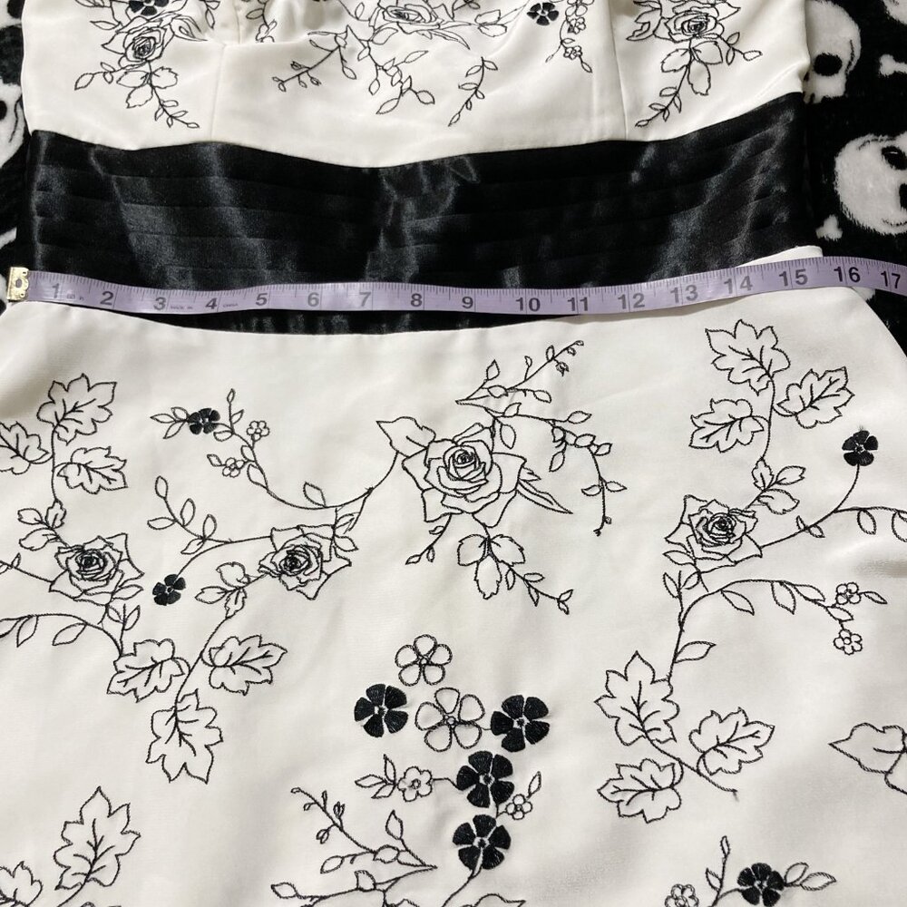 JESSICA Vintage strapless creamy white black floral embroidery dress SMALL MED - Picture 8 of 14